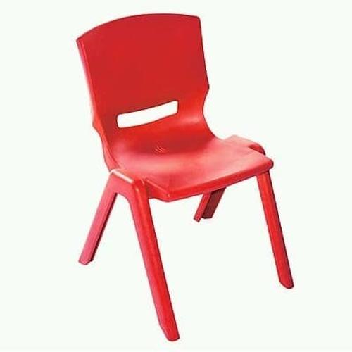 Kursi plastik kecil sender